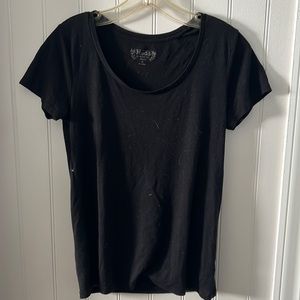 Black short sleeve shirt